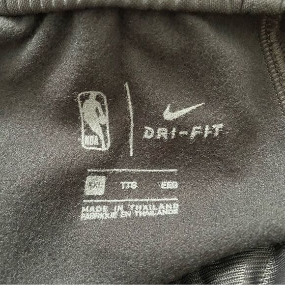 Nike NBA Black LA Lakers Dri-Fit Warm Up Pants Women’s Sz XXL Black (AV1… - Picture 8 of 13